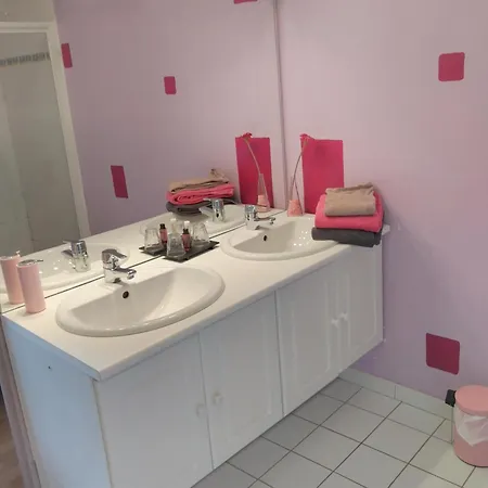 Domaine De La Petite Tour 3*