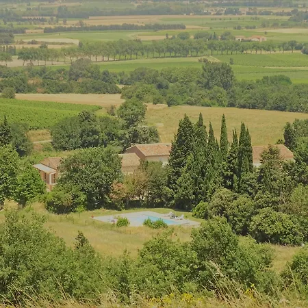 Domaine De La Petite Tour Гостевой дом