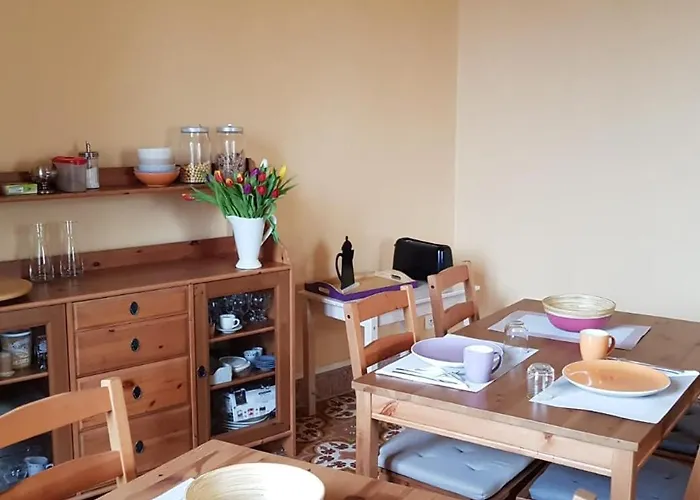 게스트하우스 Domaine De La Petite Tour 3*