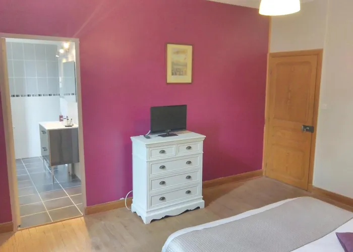 Domaine De La Petite Tour 게스트하우스 3*