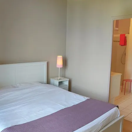 Domaine De La Petite Tour