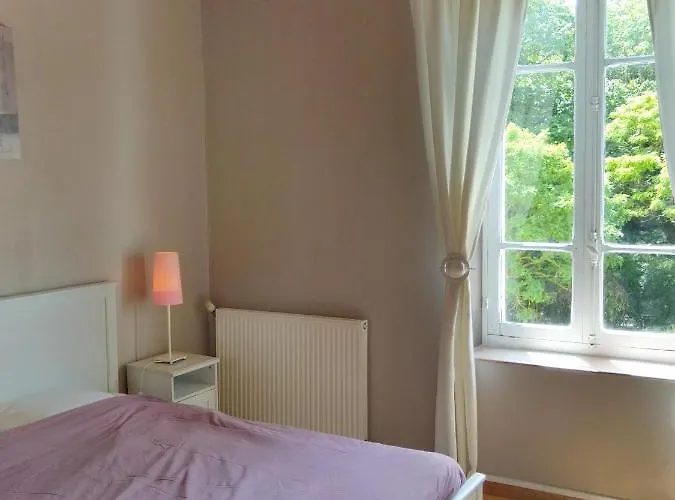 Domaine De La Petite Tour مونتريال